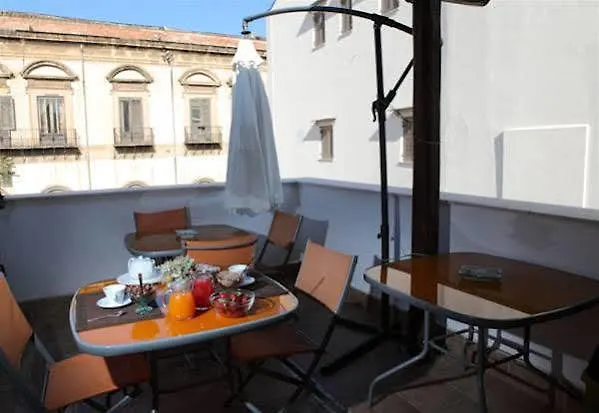 Konukevi Jardin De France Otel Palermo